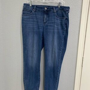 Chicos So Slimming Girlfriend Jeans / Size 12
